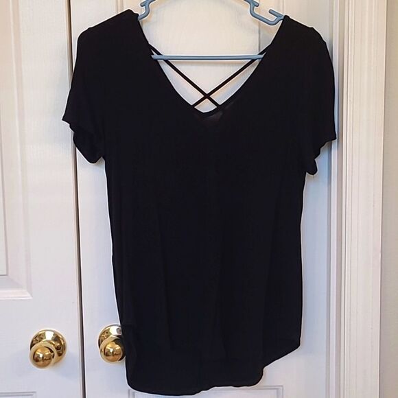 2 for $10! Emory Park Black High/Low Criss Cross Top Size Extra Small (X… - Picture 1 of 5